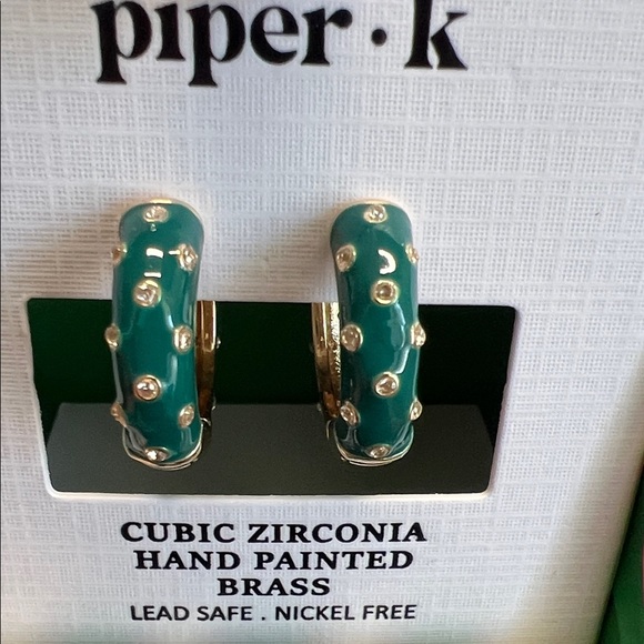 Piper K | Hoop Earrings ✨ - Picture 7 of 7